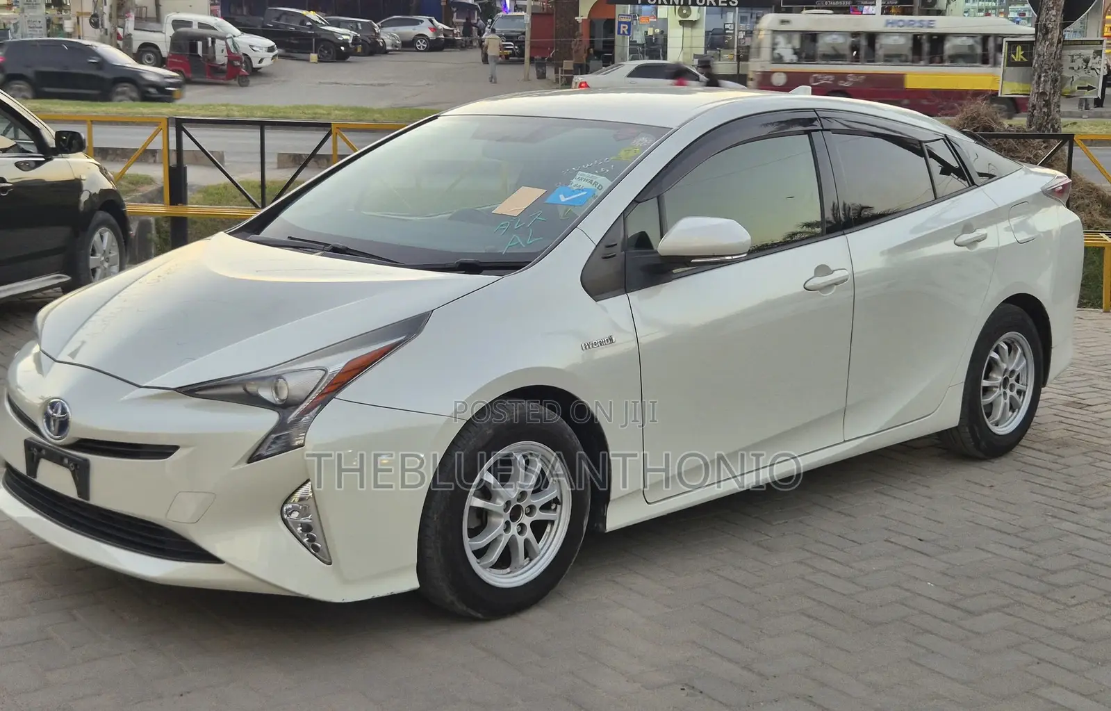 Toyota Prius 2018 White
