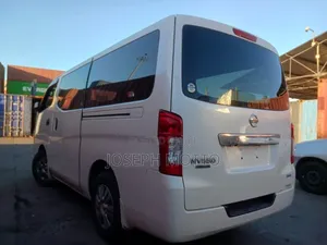 Toyota HiAce 2009 White