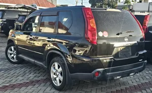Nissan X-Trail 2.0 Petrol XE 2012 Black