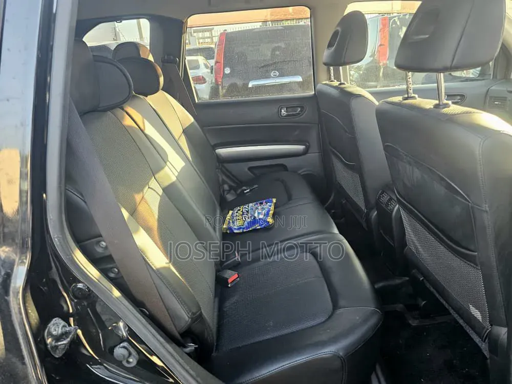 Nissan X-Trail 2.0 Petrol XE 2012 Black