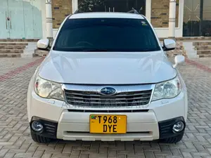 Subaru Forester 2009 White