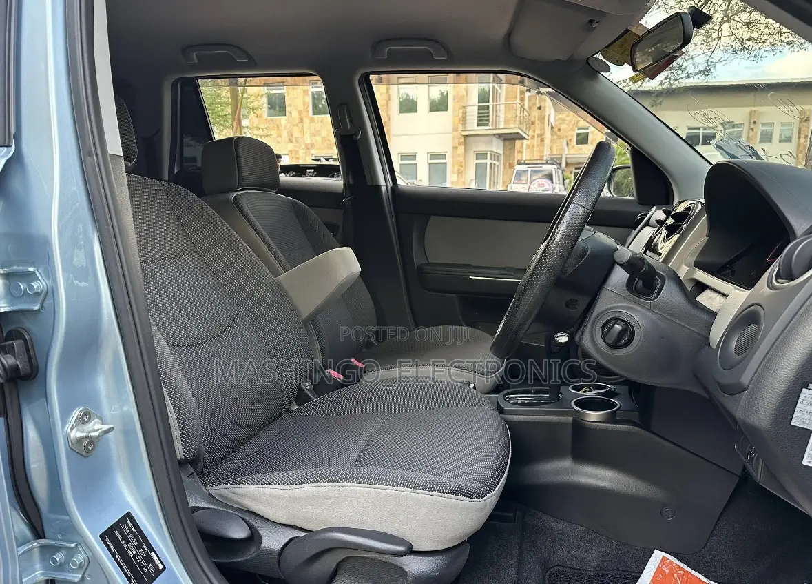 Mazda Verisa 2008 Blue