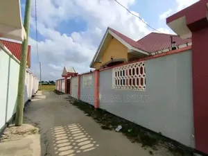 4bdrm House in Mchakama Real Estate, Msongola for sale