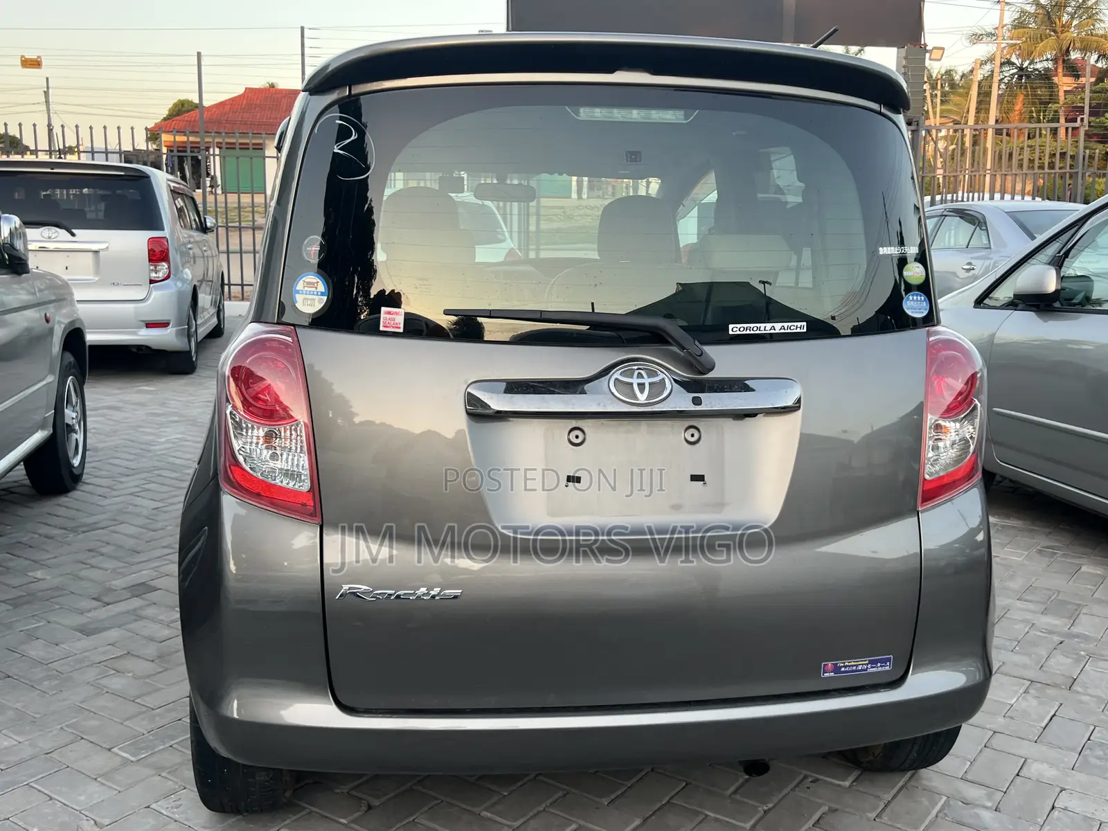 Toyota Ractis 2008 Gray