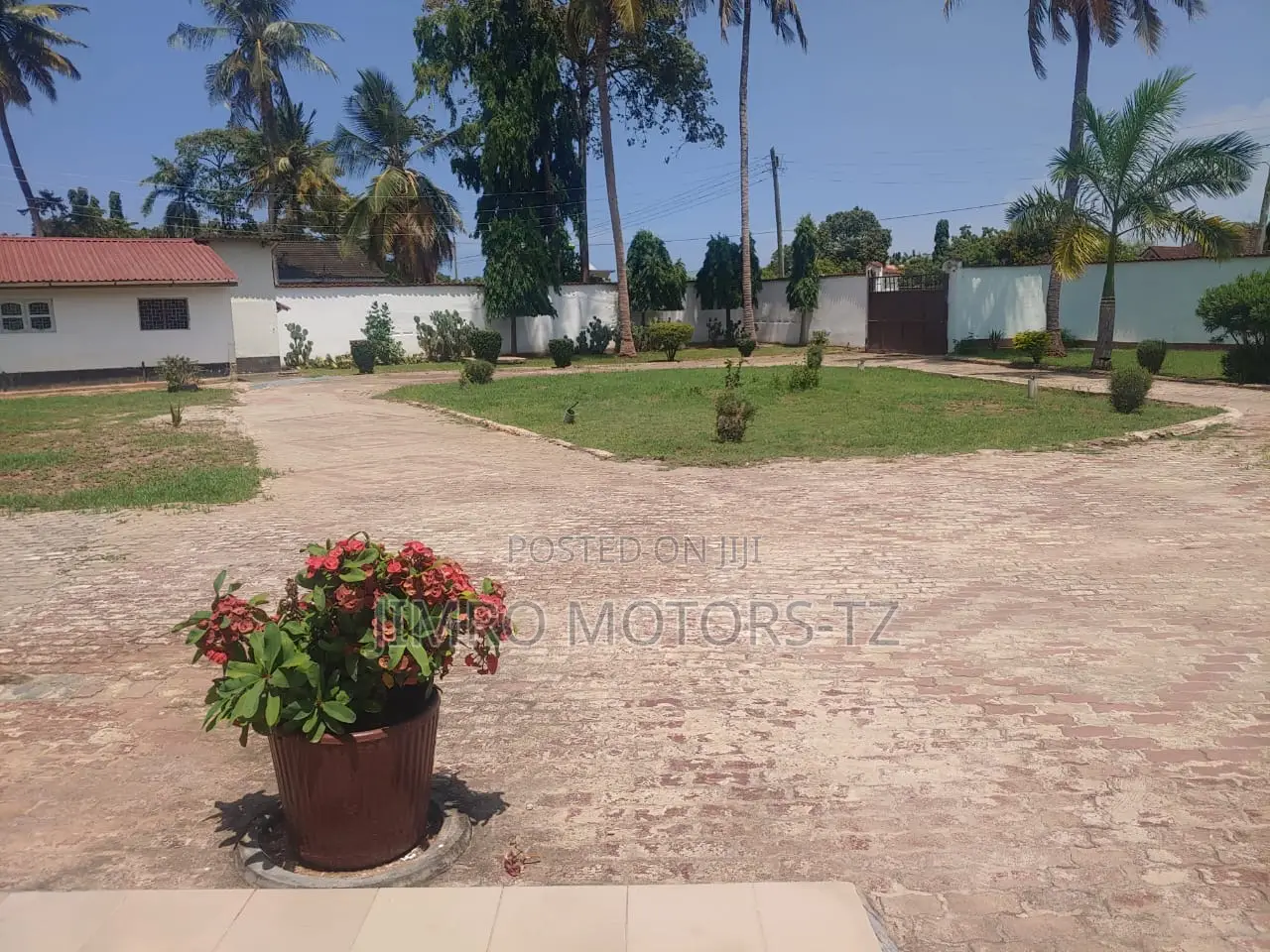 House for Sale 3,477sqmt's Bahari Beach Dar Price; 1.5bilions