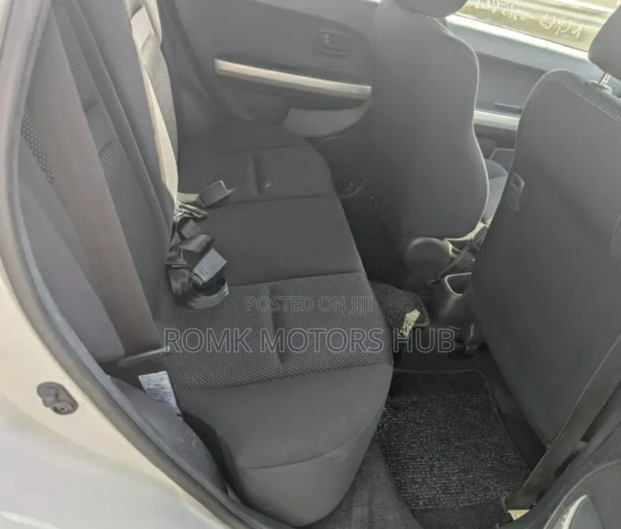 Toyota IST 2003 White