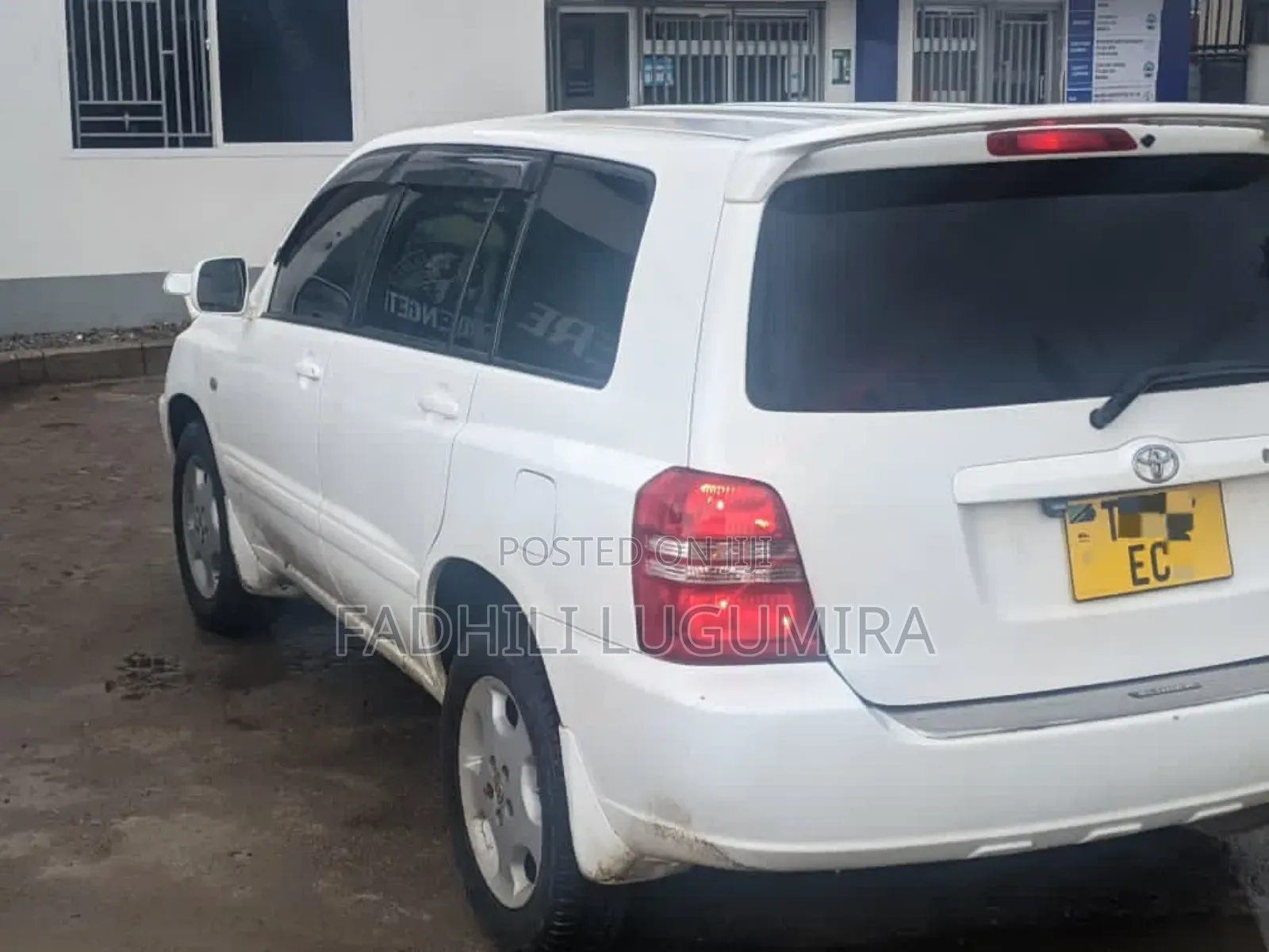 Toyota Kluger 2004 White