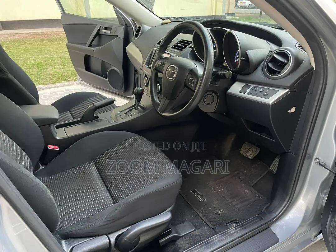 Mazda Axela 2012 Gray