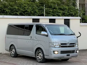 Toyota Quantum 2006 Silver