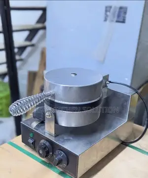Commercial Electric Waffle Maker Designed for Making Crispy, Round Waf