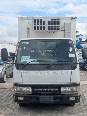 Mitsubishi Canter Ya Fridge 1999 White on Sale