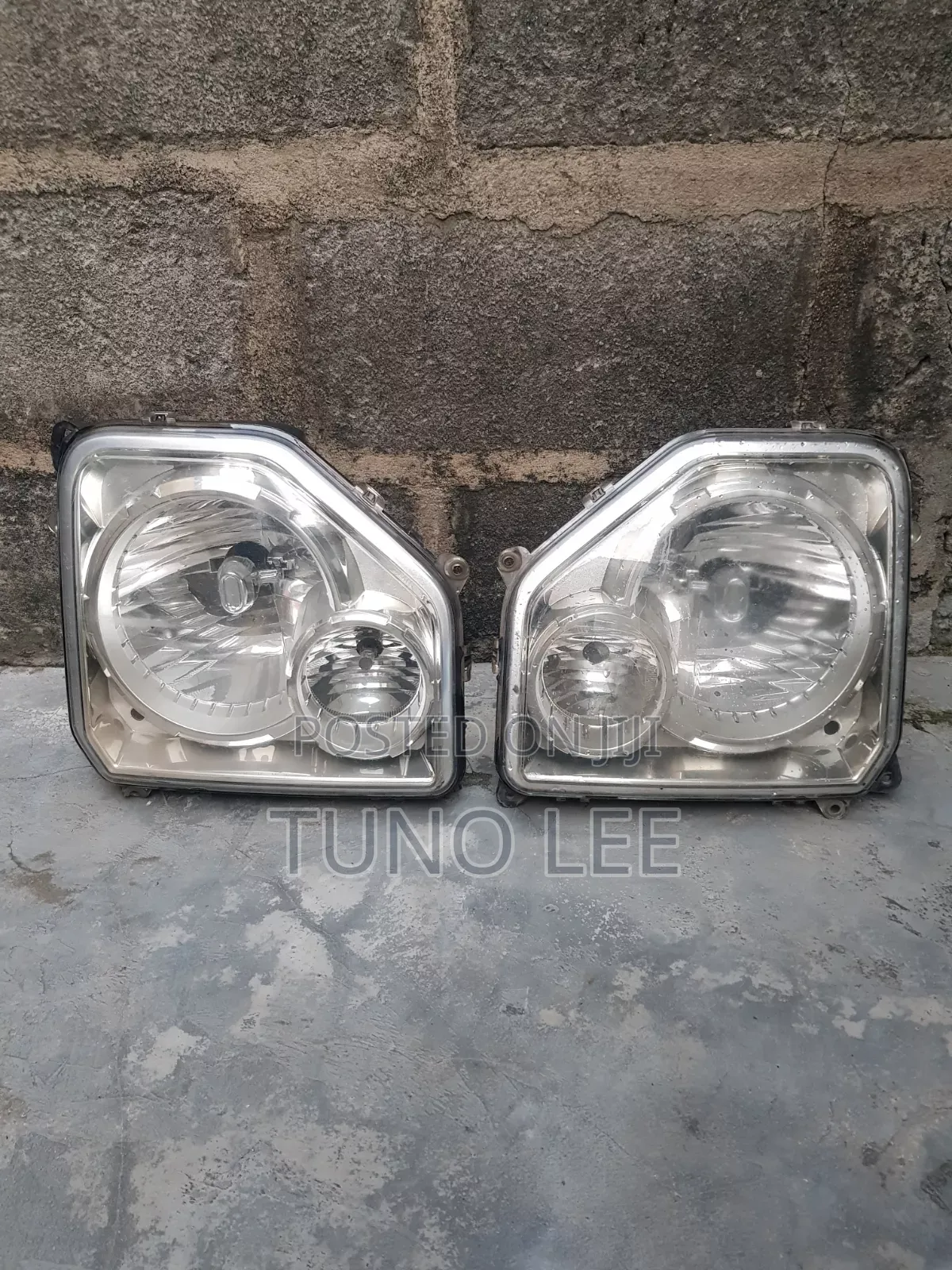 Jeep Cherokee 2008 Headlights