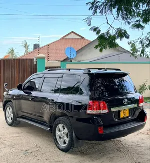 Toyota Land Cruiser Prado 2010 Black