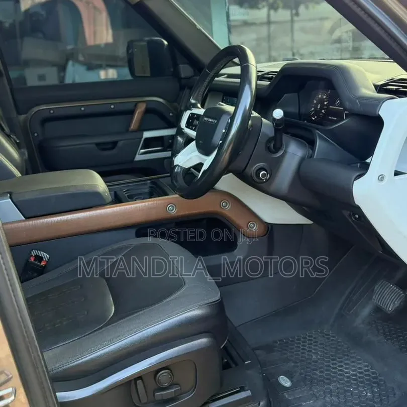 Land Rover Defender X-Dynamic S 2021 Gold