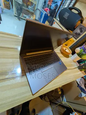 Laptop HP ZBook Firefly 14 G7 16GB Intel Core i5 SSD 256GB