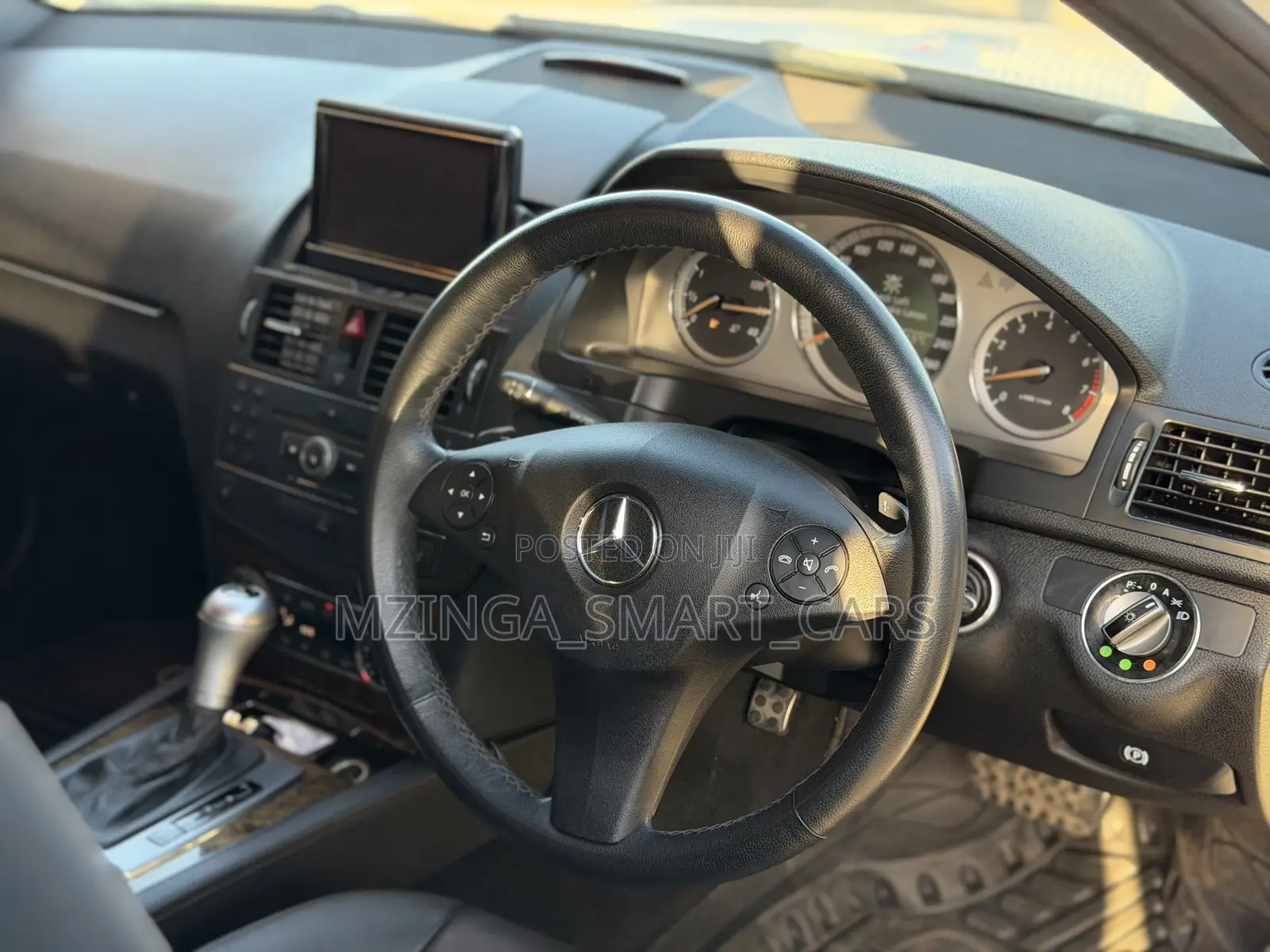 Mercedes-Benz C200 2008 White