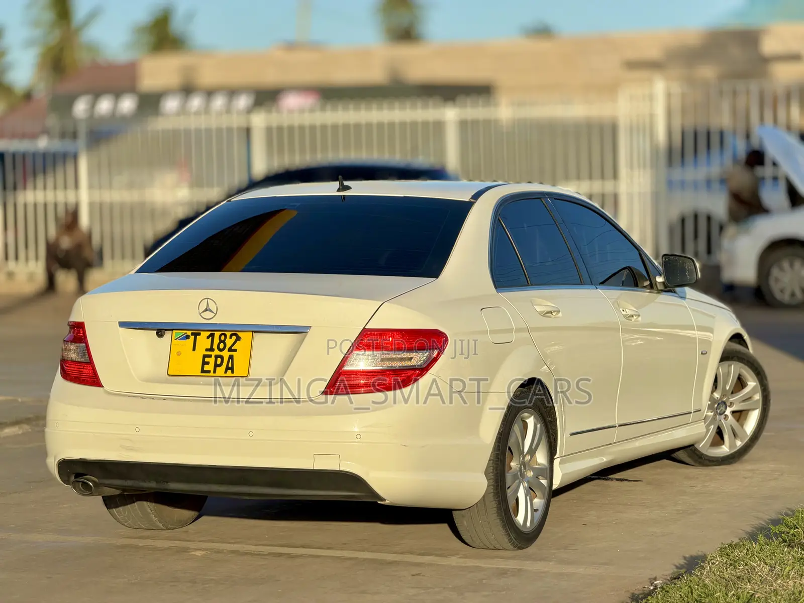 Mercedes-Benz C200 2008 White