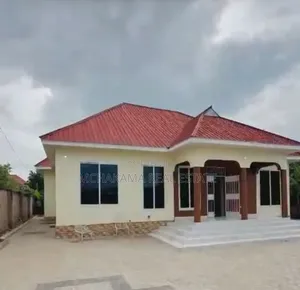 3bdrm House in Mchakama Real Estate, Mbweni for sale