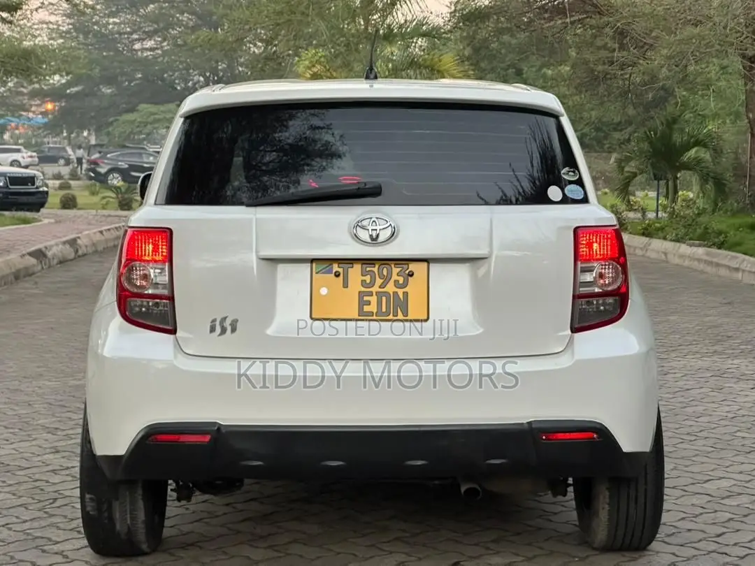 Toyota IST 2007 Pearl