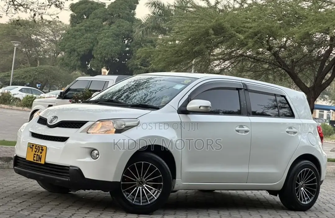 Toyota IST 2007 Pearl