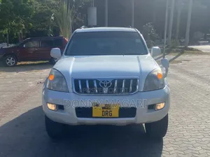 Toyota Land Cruiser Prado 2006 White