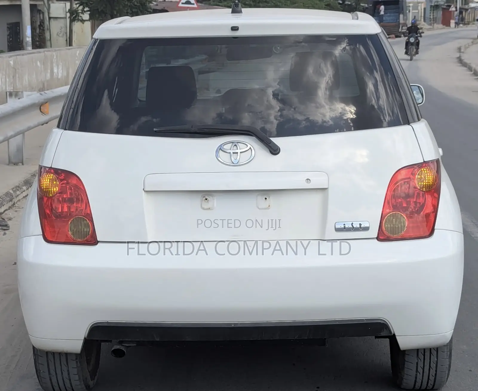 Toyota IST 2003 White