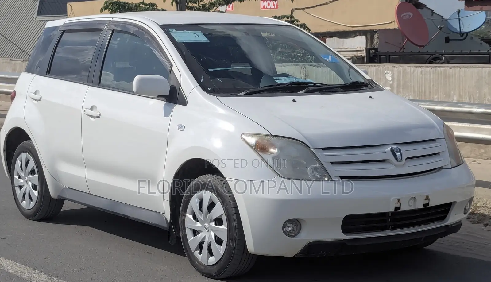 Toyota IST 2003 White