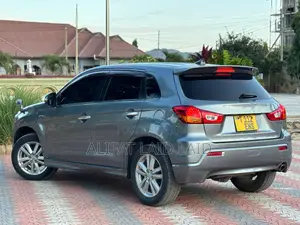 Mitsubishi RVR 2.0 2011 Gray