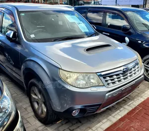 Subaru Forester 2011 Silver