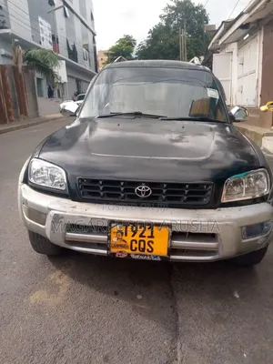 Toyota RAV4 1999 Black