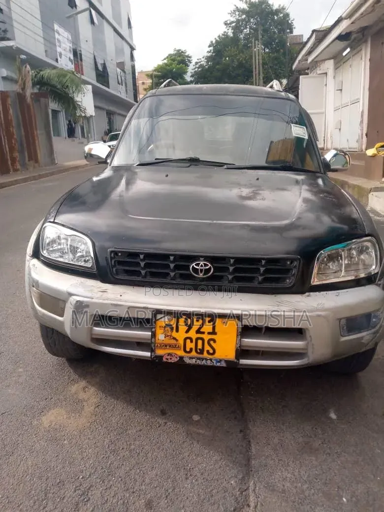 Toyota RAV4 1999 Black