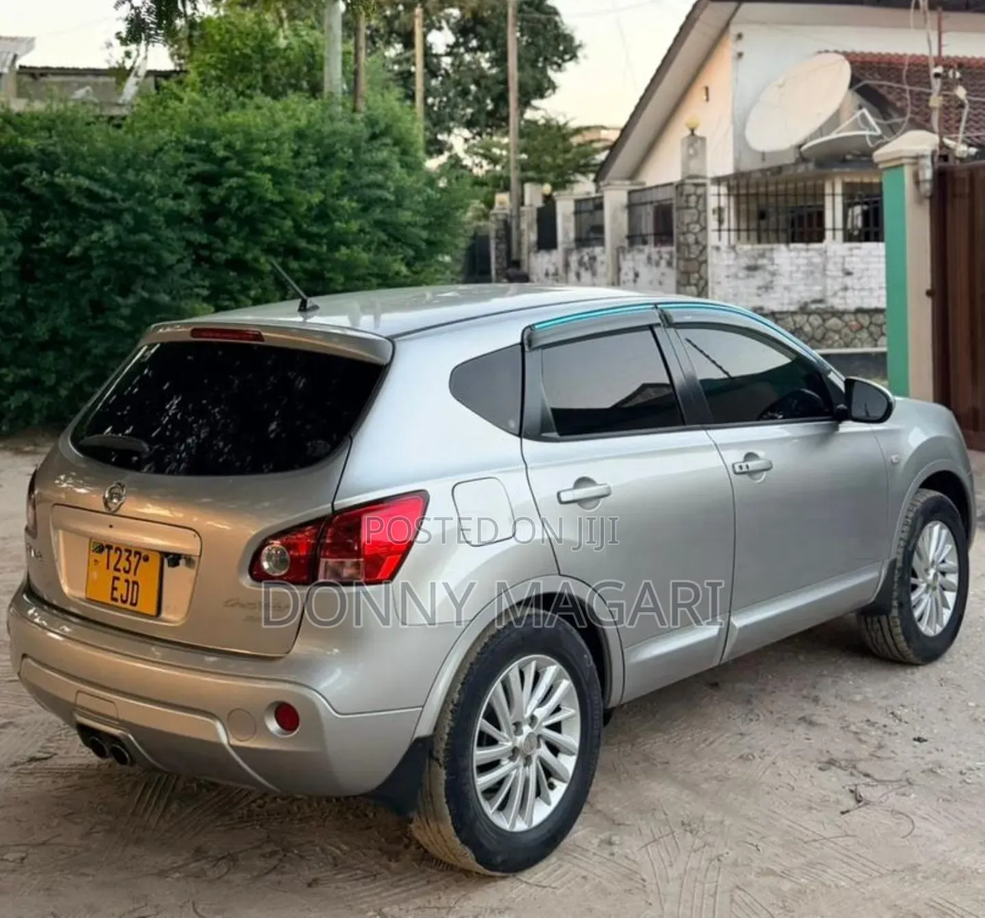 Nissan Dualis 2010 Silver