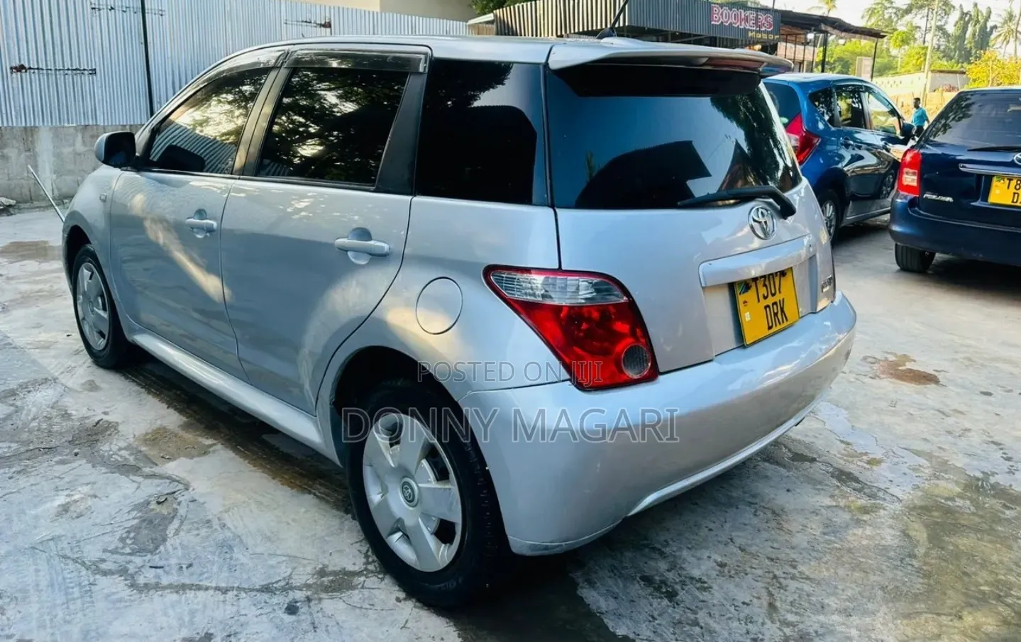 Toyota IST 2005 Silver