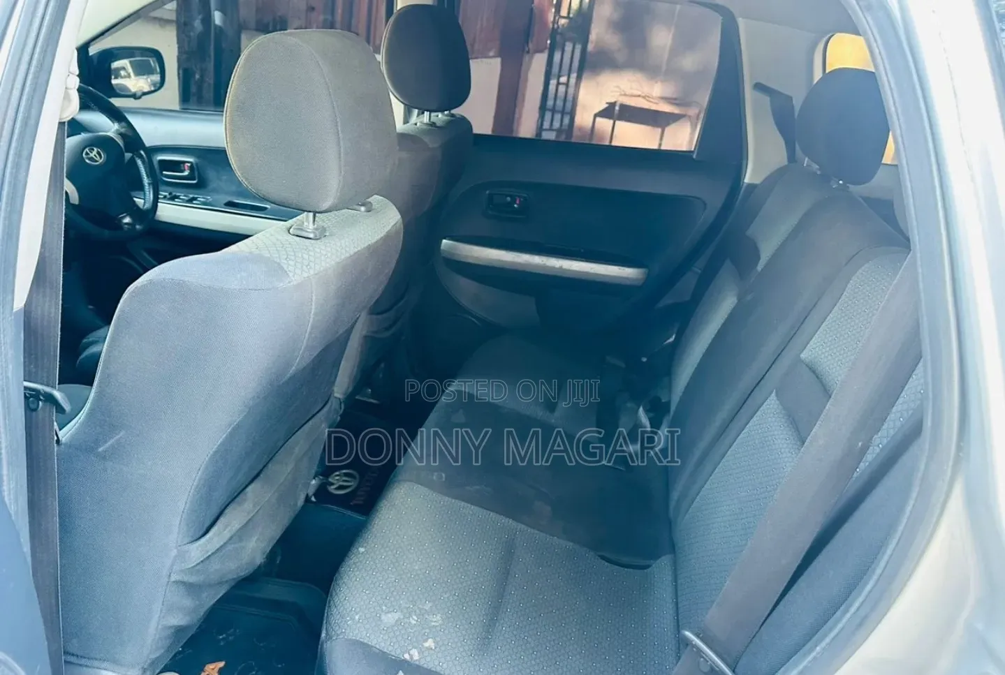Toyota IST 2005 Silver