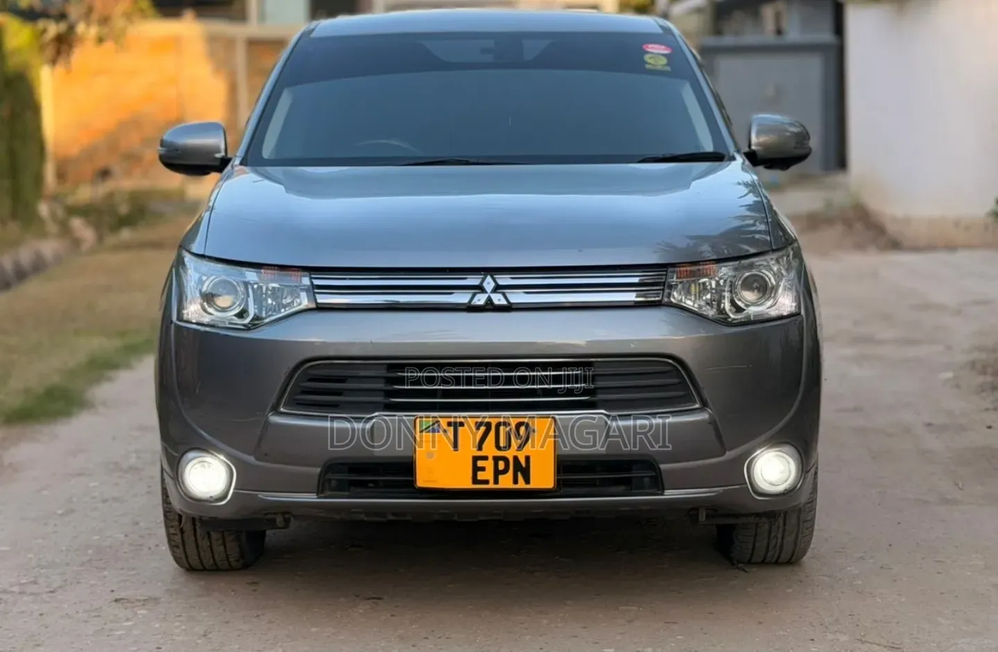 Mitsubishi Outlander 2013 Gray