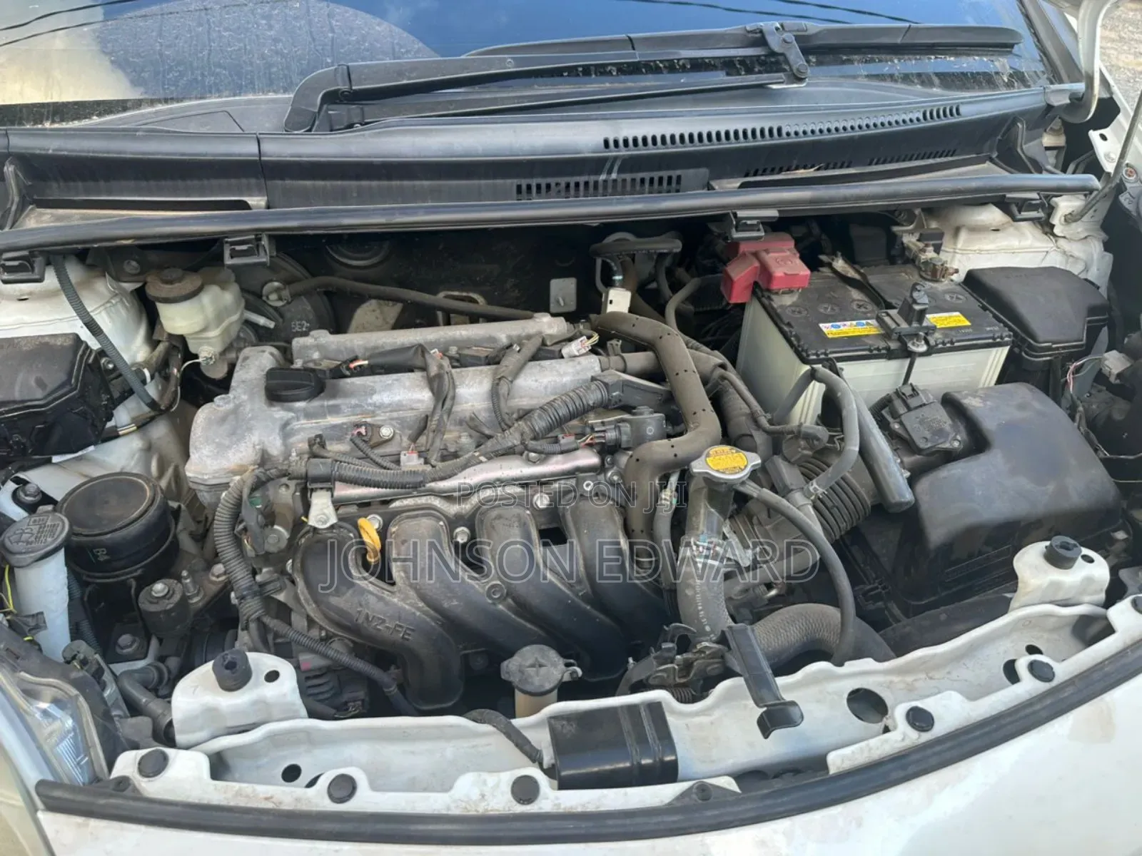 Toyota Ractis 2009 Silver