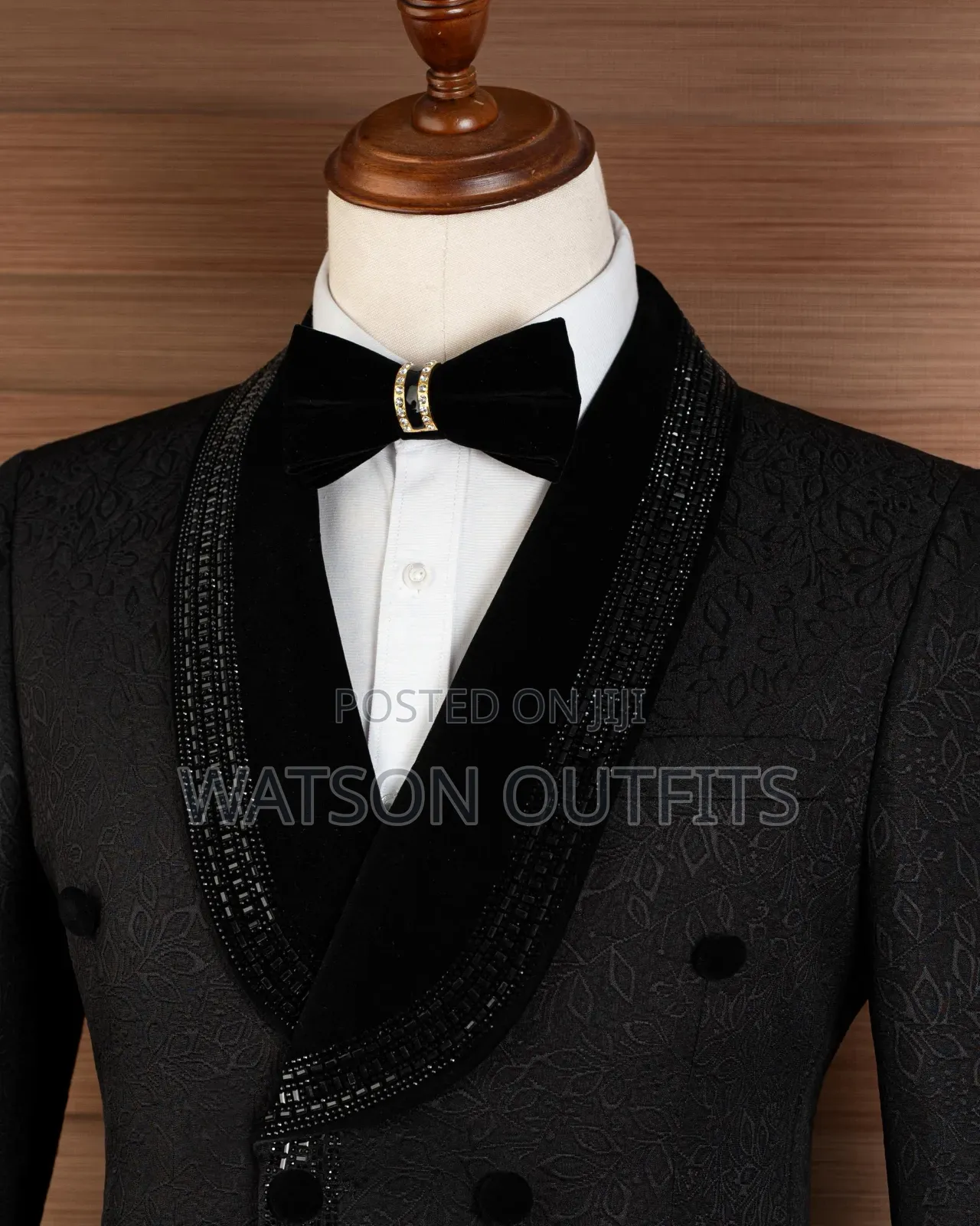 Men's New and Original Suits Perino Perfectly Branded