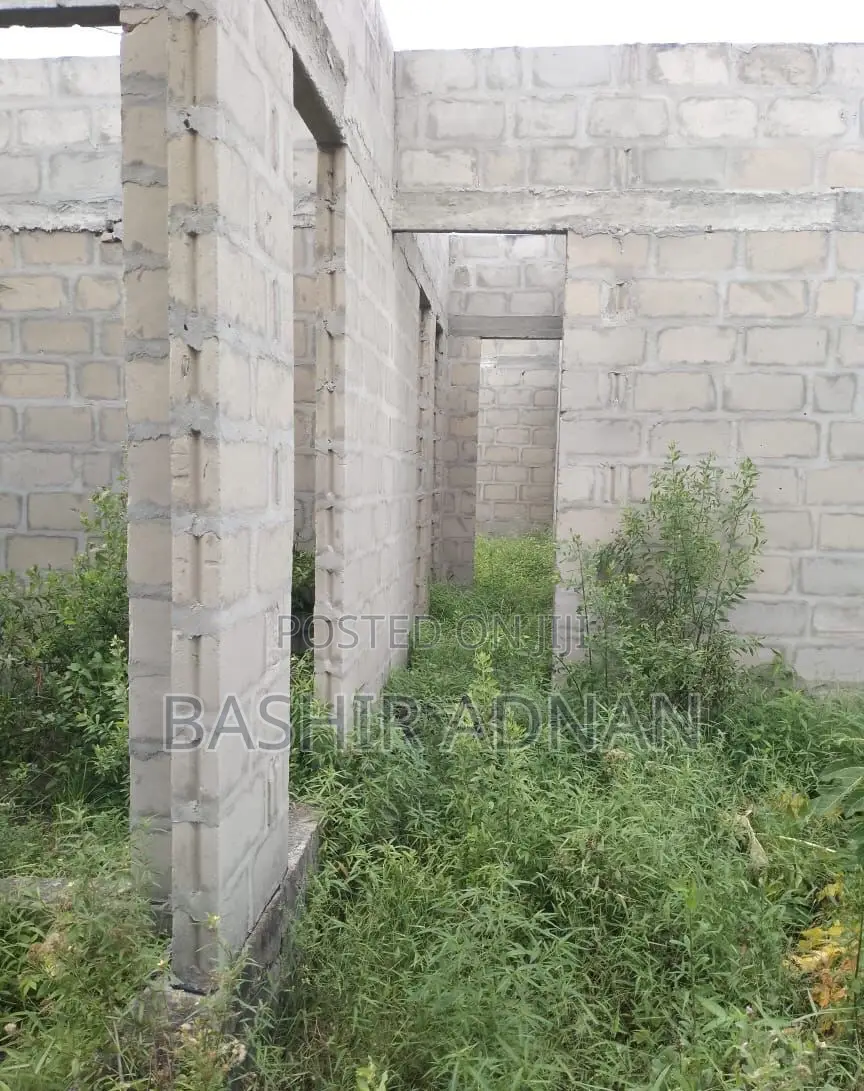3bdrm House in Goba for sale
