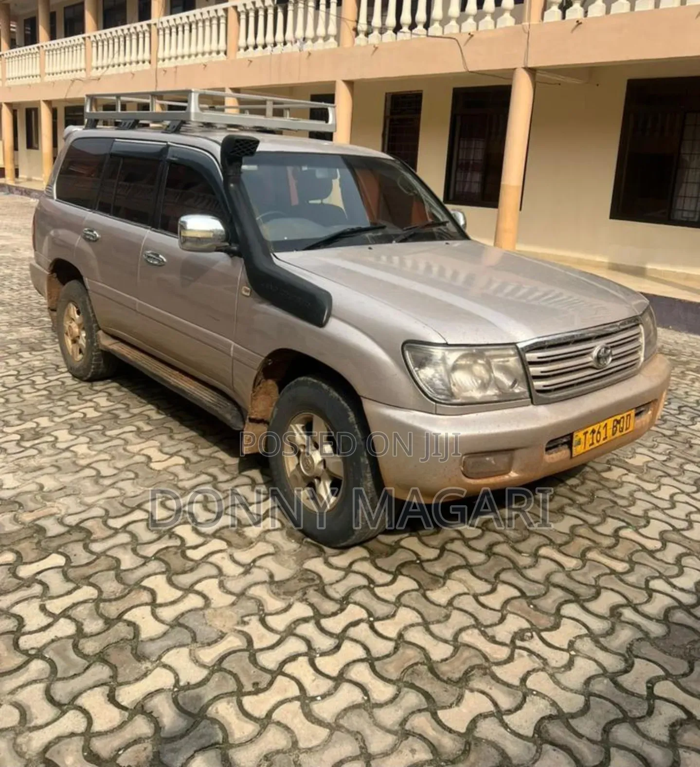 Toyota Land Cruiser 2010 Silver