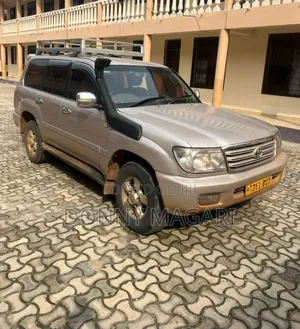 Toyota Land Cruiser 2010 Silver