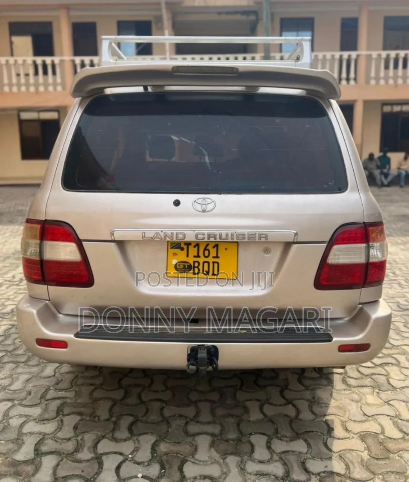 Toyota Land Cruiser 2010 Silver