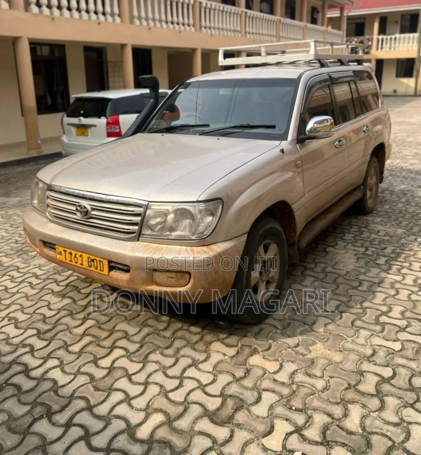 Toyota Land Cruiser 2010 Silver