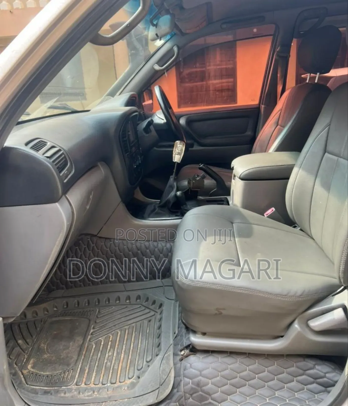 Toyota Land Cruiser 2010 Silver