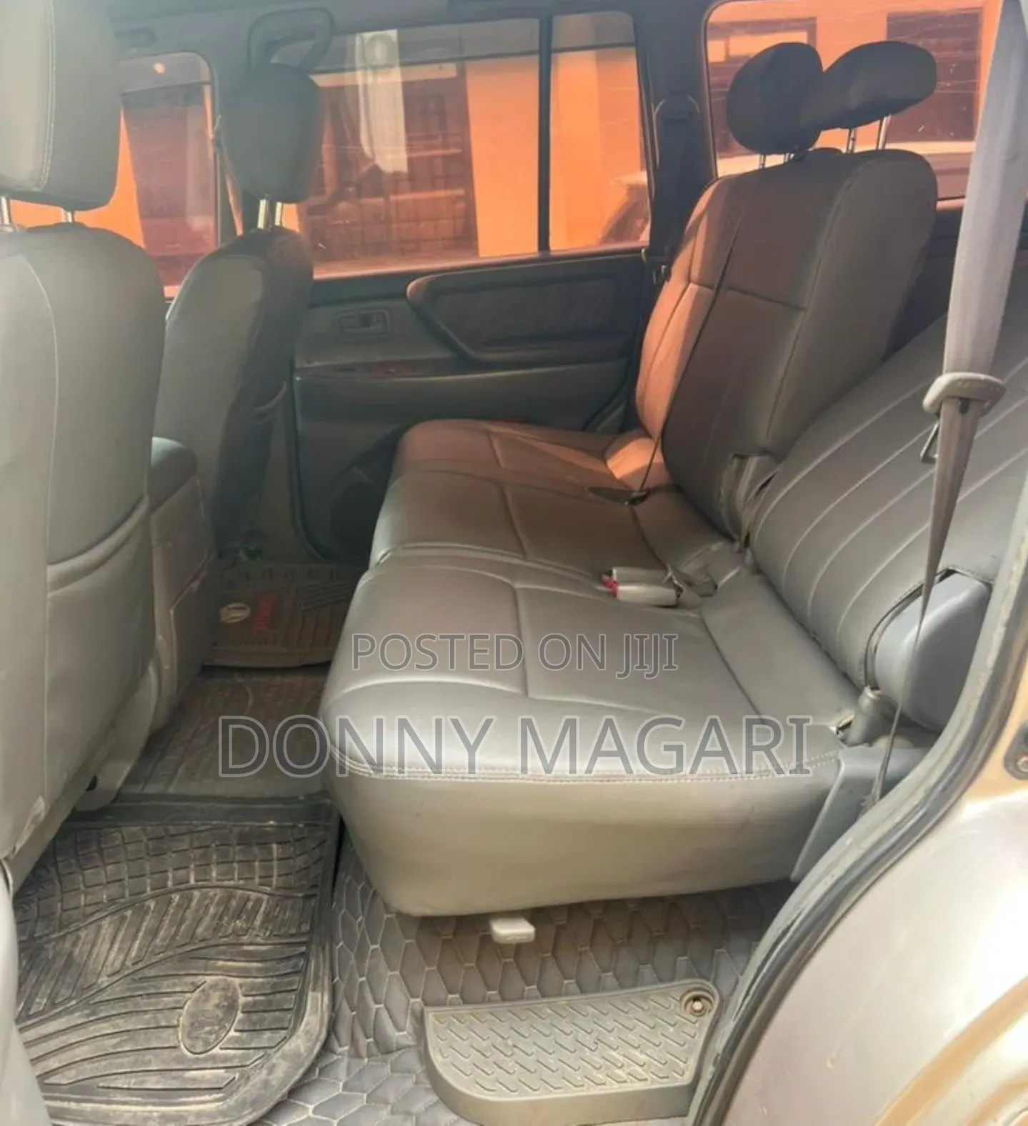 Toyota Land Cruiser 2010 Silver