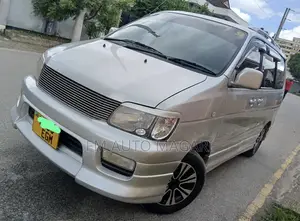 Toyota Noah 2008 Silver