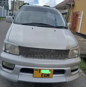 Toyota Noah 2008 Silver