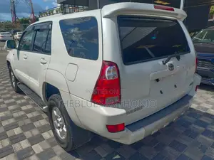 Toyota Hilux Surf 2006 White