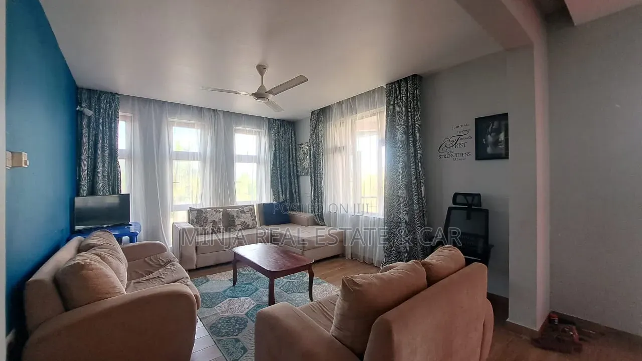 8bdrm House in Kigamboni for sale