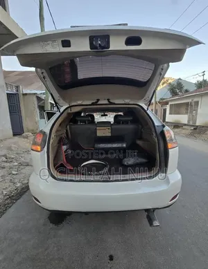 Toyota Harrier 2005 White