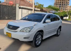 Toyota Harrier 2005 White